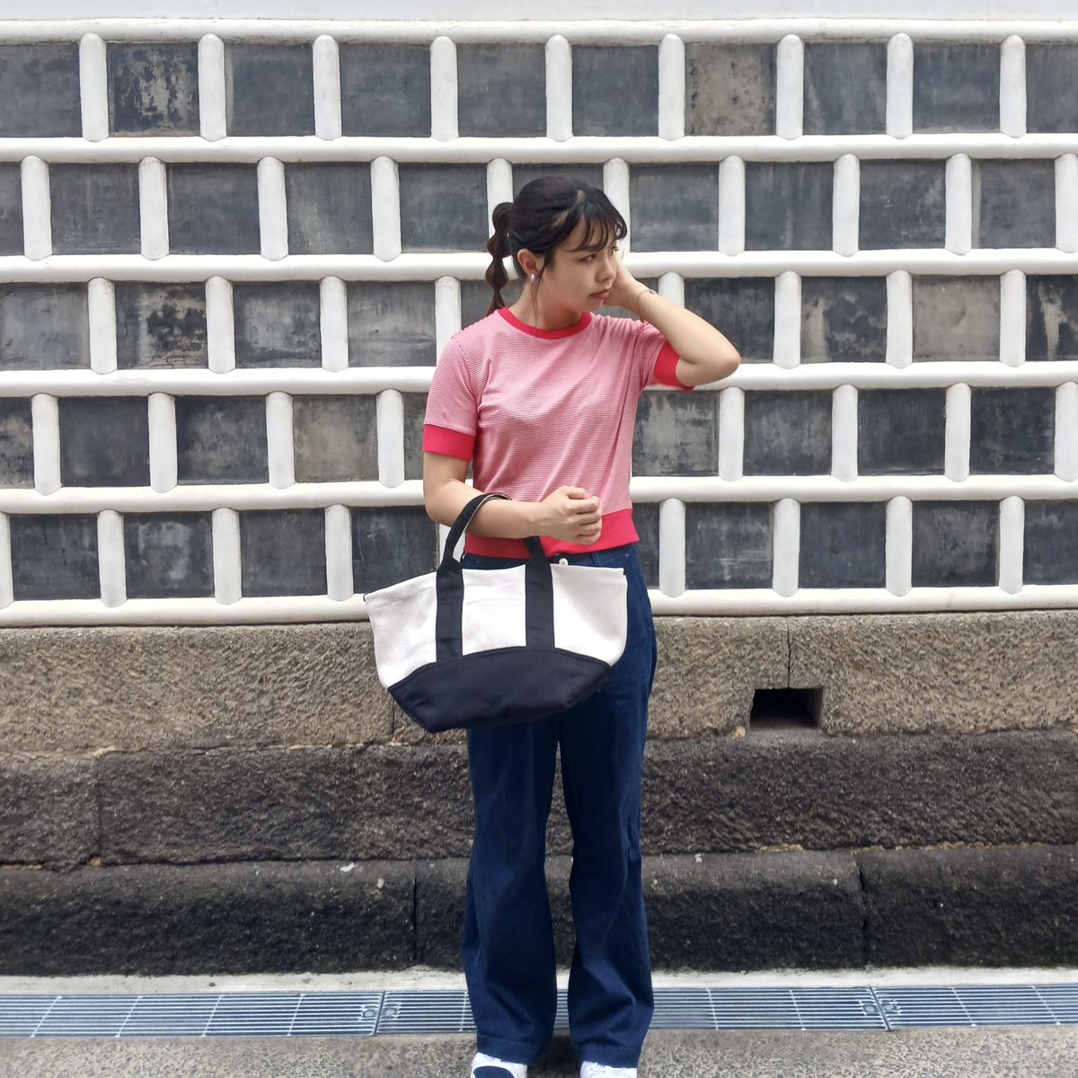 aokihifukustore's tweet image. 柔道着に使われる刺し子生地で制作したトートバッグ

A4版書類が入る理想のサイズ感でマチもしっかり確保。
丈夫さとスタイリッシュさを兼ね備え個性がキラリと光る万能バッグです

#青木被服  #青木俊樹 #美観地区 #倉敷 #岡山県 #岡山 #女子旅 #一人旅  #デニム #denim #柔道着 #柔道着バッグ