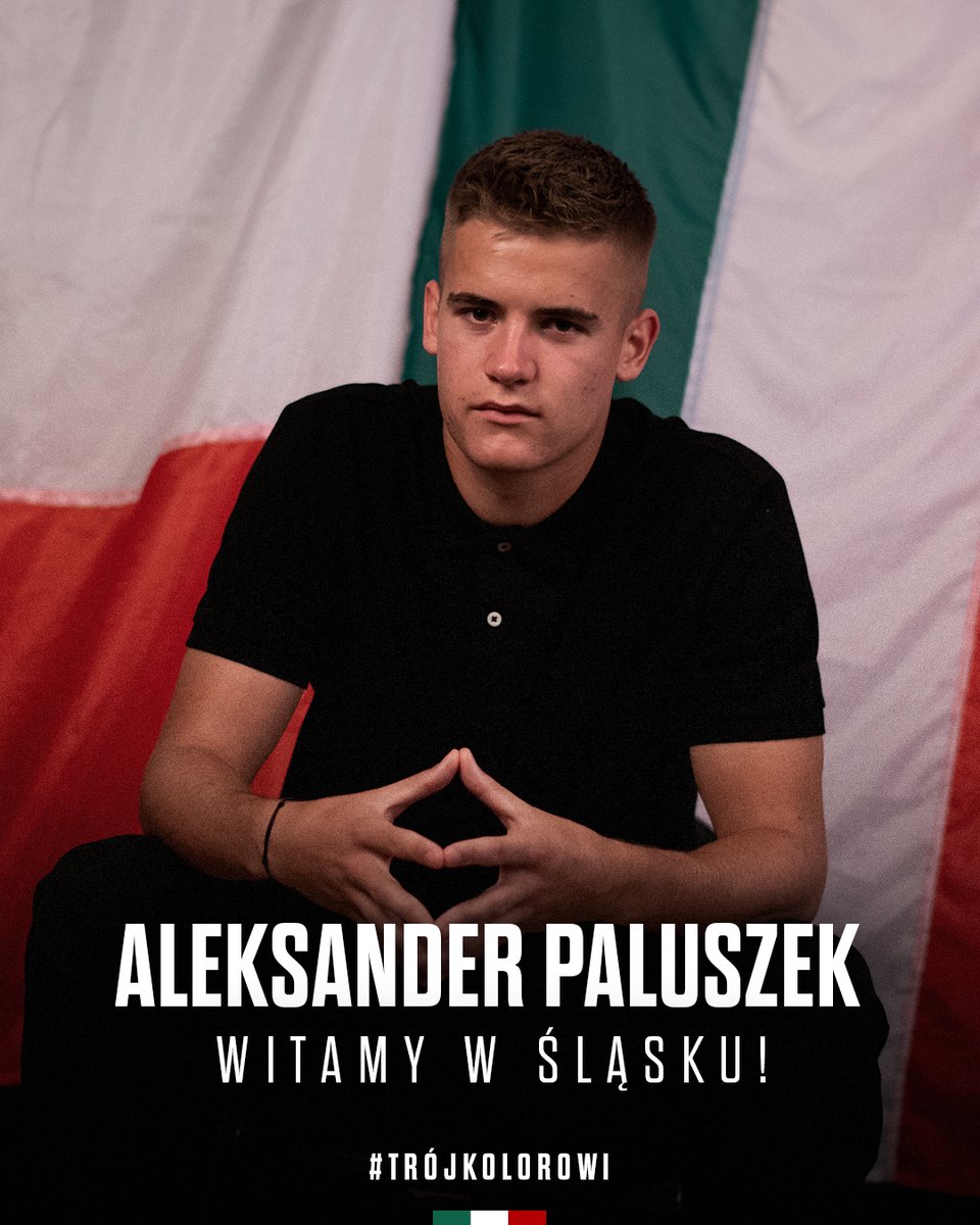 SlaskWroclawPl's tweet photo. Aleksander Paluszek piłkarzem Śląska 🇮🇹

22-letni obrońca podpisał z wrocławskim klubem dwuletni kontrakt z opcją przedłużenia o kolejny sezon. 📝

Witamy w domu, Alek! 👋

ℹ️ https://t.co/v5cl1sPEbf https://t.co/X828pqNUio