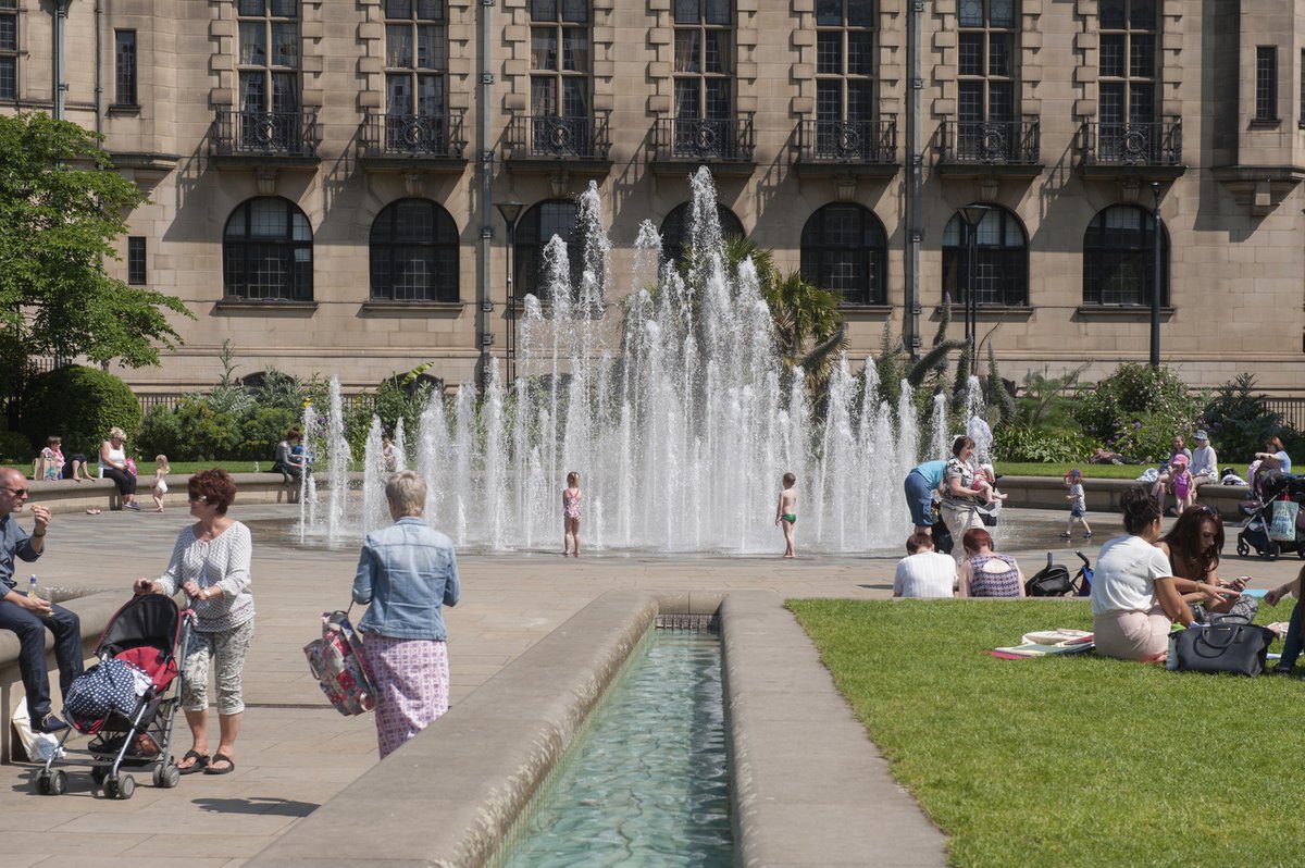 AvantHomes's tweet image. Happy Yorkshire Day! 

Join us in celebrating the history and culture of the UK’s largest county with bustling cities and stunning countryside views! 

#YorkshireDay #AvantHomes #Yorkshire