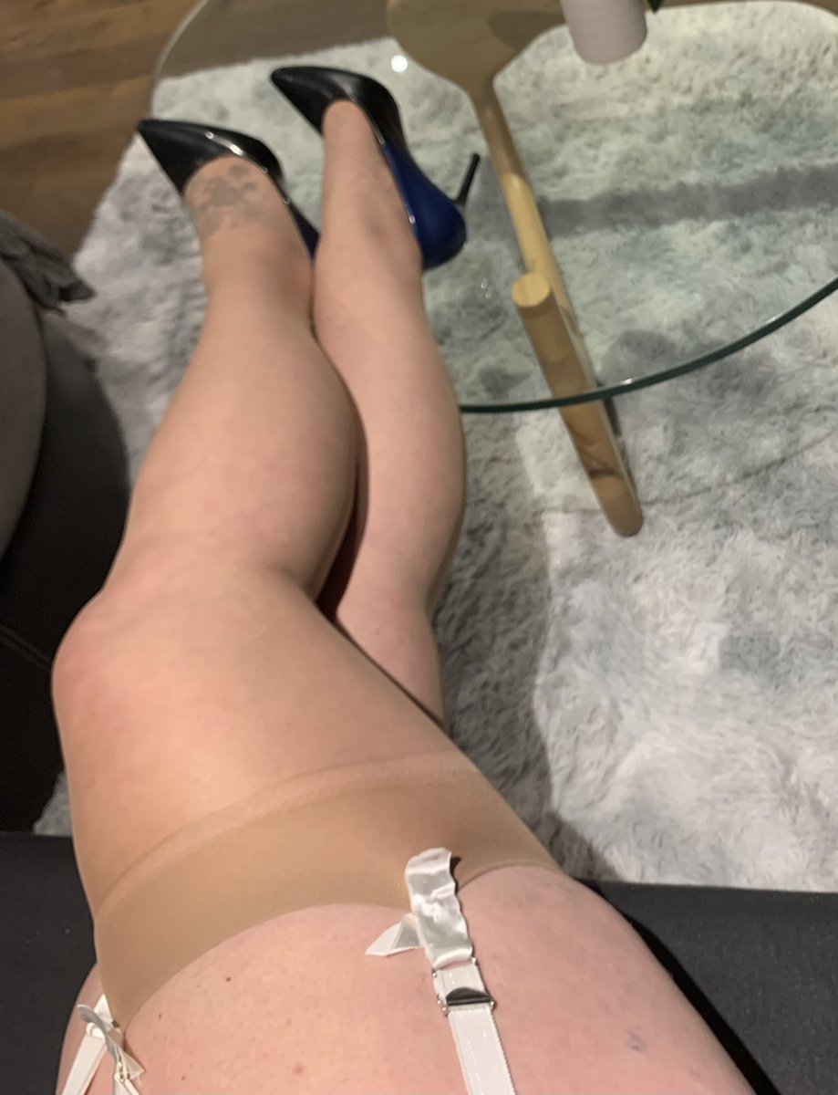 StockingedSec's tweet photo. Long. verryyy long day… and it’s still not done! Feet up and resting before the second shift of the day starts #stockings #heels #Secretary #student https://t.co/5xjOyJ5aml