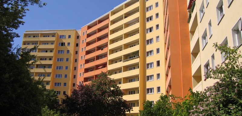 🏘️ VIVIENDA | Incomprensible que <a href="/AndaluciaJunta/">Junta de Andalucía</a> haya presentado recurso de inconstitucionalidad a la Ley estatal de vivienda. 
⚫️ En Andalucía la mujer destina el 40% de su salario.
Es necesario:
✅Limitar el precio del alquiler
✅Más vivienda pública
➕andalucia.ccoo.es/noticia:670718…