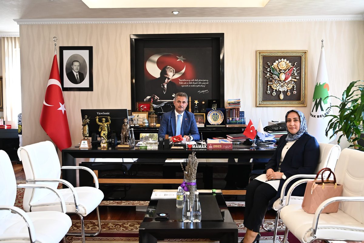 İlçe Millî Eğitim Müdürümüz Sn.Elif ÖZBEK Belediye Başkanımız Sn.Murat KÖSE’yi makamında ziyaret etti. 
#eğitimdeparlayanyıldızmamak 
<a href="/tcmeb/">Millî Eğitim Bakanlığı</a> <a href="/Yusuf__Tekin/">Yusuf Tekin</a>
<a href="/MamakKymkmligi/">Mamak Kaymakamlığı</a> <a href="/MuratKoseMamak/">Murat Köse 🇹🇷 🦩🚀🏹</a>