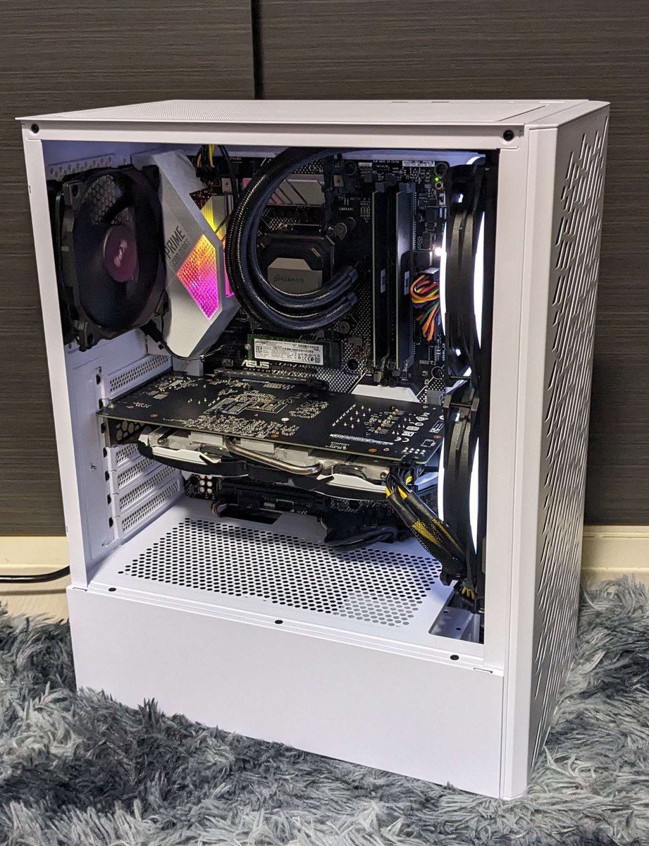 Momiji514_yt's tweet photo. 『夏休み合同プレゼント企画』

i7 8700K/GTX1060搭載のゲーミングPCを抽選で1名様にプレゼント🎁

【条件】
1️⃣下記4人のアカウントをフォロー
・@momiji514_yt 
・@ExXLBeef20Serv 
・@Missouri_1206PC 
・@nisshinnet 
2⃣このツイートをRT🔄

期限 8月8日19:00まで https://t.co/KE8pu2VHDv