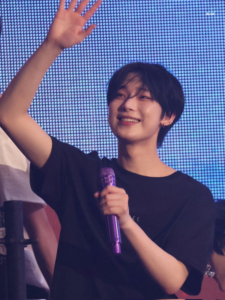 0624blue's tweet photo. 230730 👋👋

#선우 #SUNOO #엔하이픈 @ENHYPEN_members #EN_WORLDTOUR_FATE https://t.co/kSH2JlaXSY