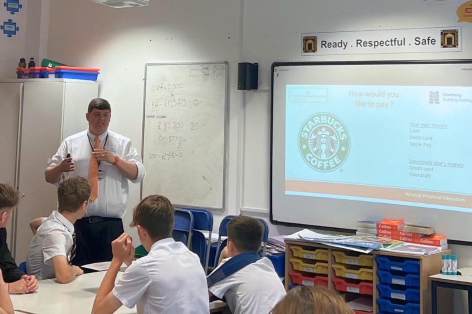 .<a href="/JohnHansonUK/">John Hanson School</a> pupils in #Andover had money on their minds recently with #financialeducation workshops delivered by educational charity, <a href="/Wizeupme/">WizeUp Financial Eduction</a>, in partnership with Newbury Building Society.  
bit.ly/3Yfjof6 via <a href="/AndoverAd/">Andover Advertiser</a> #CommunitySupport