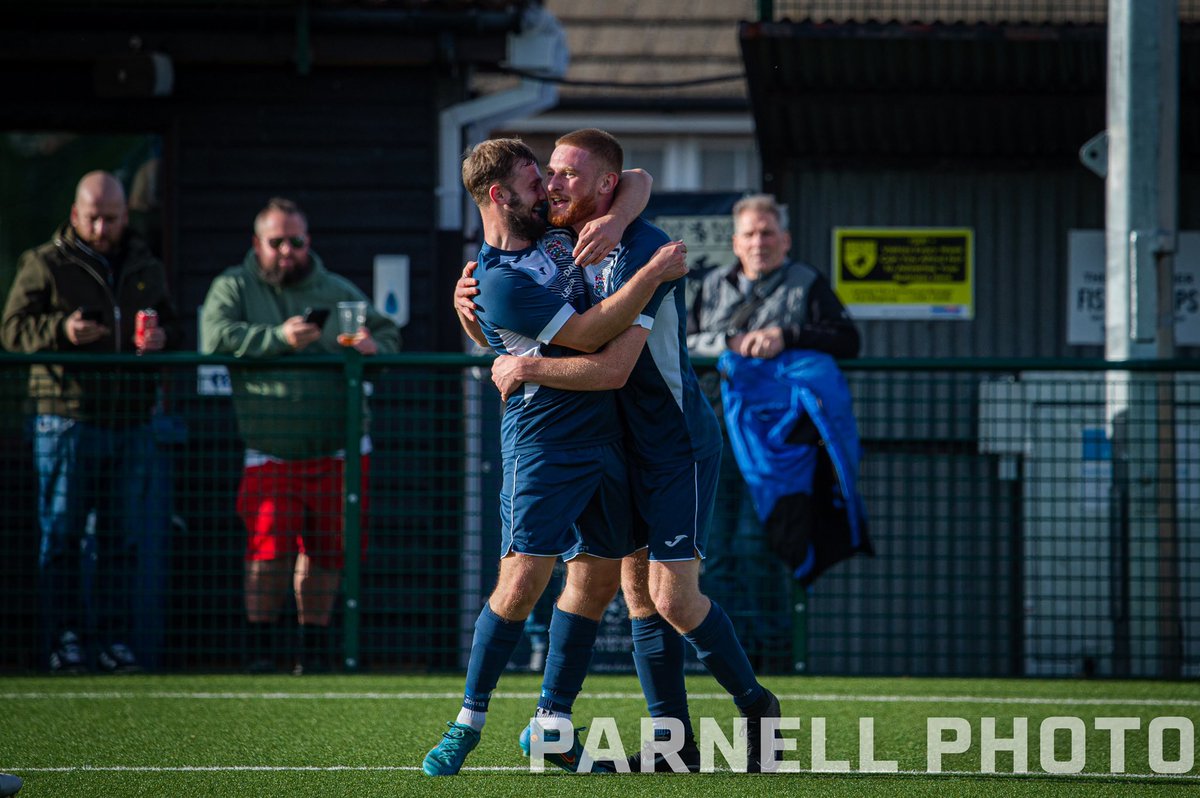 MATCH DAY..

Last time at <a href="/NewmarketTownFC/">Newmarket Town F.C</a> this iconic celebration was born..

<a href="/reg_pelling/">regan</a> <a href="/OwenBetts/">Owen Betts</a>
