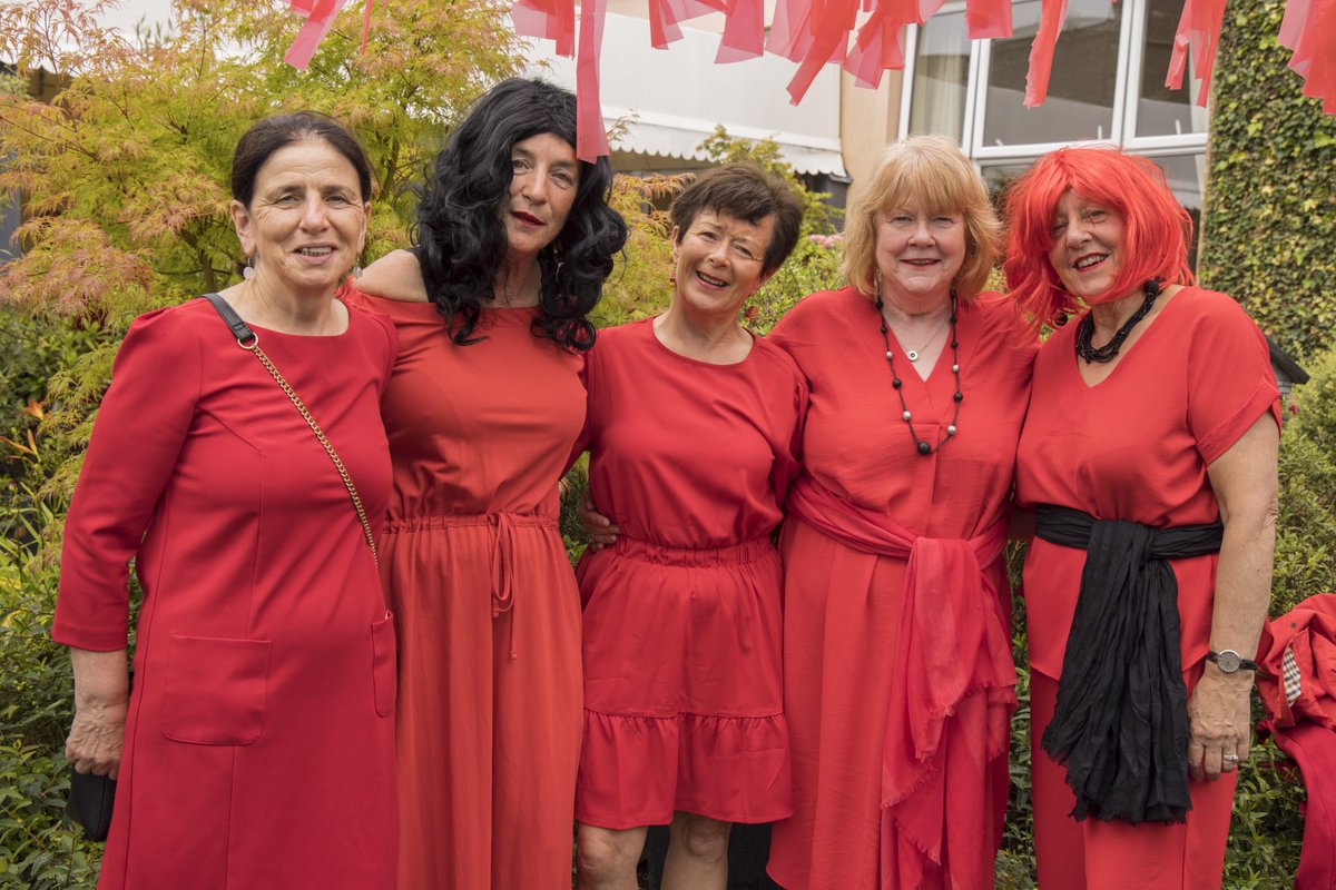 iascaigh's tweet photo. And we had such fun! Energy &amp; love filled the room.  People united in a spirit of community for two great causes, Cuan Saor &amp; @TRCC_ie. Thank you, Cahir!
#WutheringCahir #WutheringHeightsDay #tmwhde #strongwomen https://t.co/XSyiSwKuXA