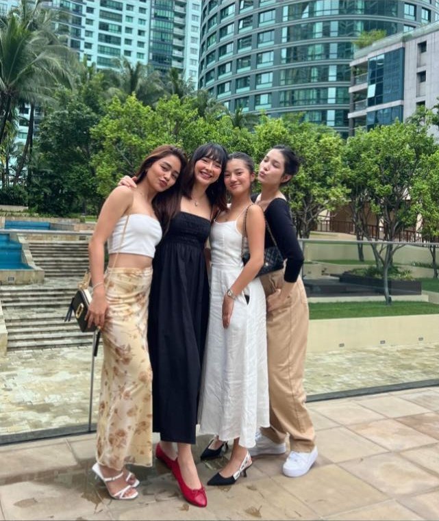 donutooantonio's tweet photo. Belle in Ara's IG Story 🤍 https://t.co/KleEsLD9Pt