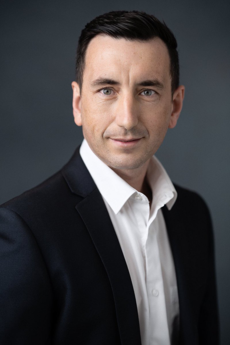 andrewjosephact's tweet photo. Hi, how can I help you ?
#actor #acting #character #doctor #saleman #businessman #character #accountant #detective #banker #patient #consultant #conman https://t.co/lvxsqWogAG