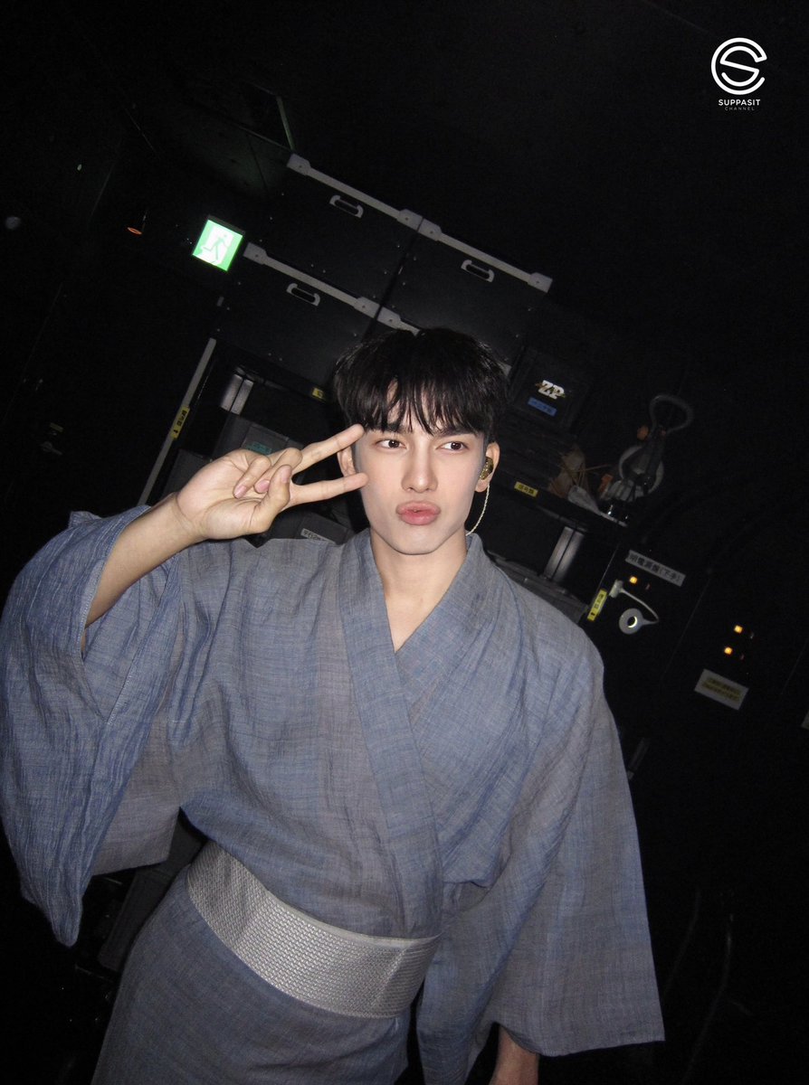 SolSkipperCo's tweet photo. 頑張ります ✌🏼💕

好きMEW OSAKA FM 

@MSuppasit
#MewSummerinOSAKA https://t.co/eIhVvkI2gz