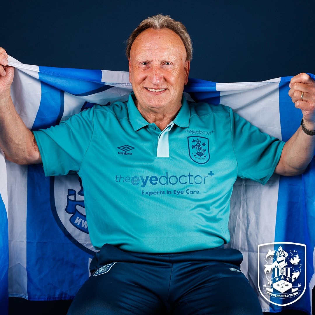 𝗧𝗛𝗘 𝗞𝗜𝗡𝗚 𝗜𝗡 𝗧𝗛𝗘 𝗡𝗢𝗥𝗧𝗛 👑

From our perfect little corner of God's Own to yours, Happy #YorkshireDay to all you Terriers!

#htafc