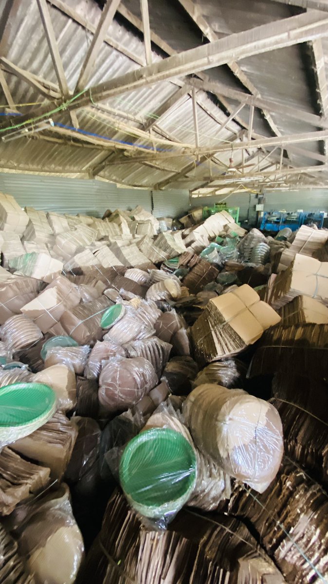 Bittu1126's tweet photo. Hi sir, This is Arun from #waranagal we have papaer plate manufacturing unit located at Hunter Road vishal mart,Hnk We lost all the machines &amp;  stock due to #floods in #waranagal kindly please help sir @KTRBRS @KTRoffice @TelanganaCMO @MC_GWMC will share photos sir https://t.co/8jtlknX29x