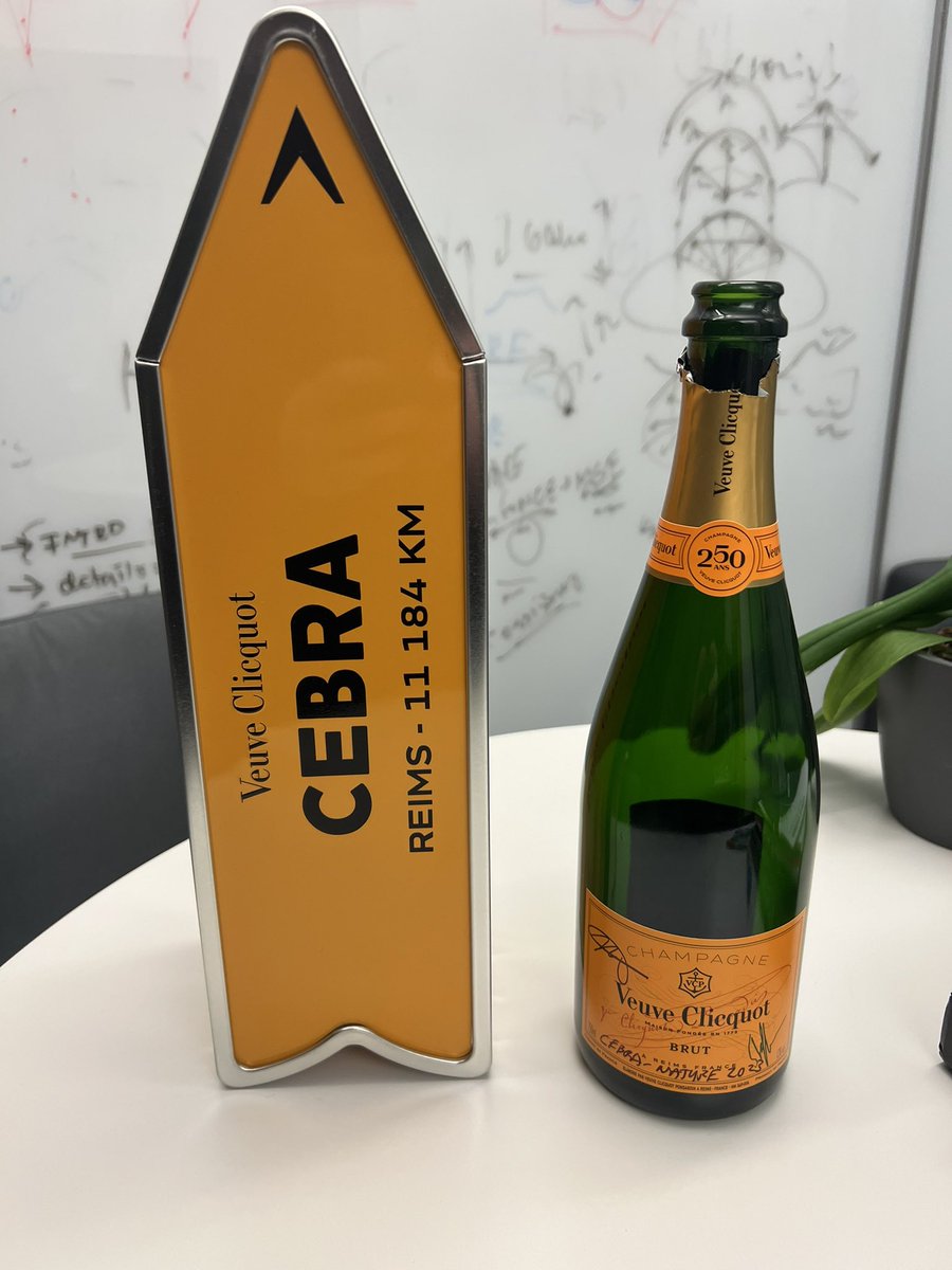 TrackingActions's tweet photo. Happy #SwissNationalDay🇨🇭🥳🇨🇭🥳

🥳 Happy 3rd @EPFL_en Lab Anniversary! 🚀

Three years ago we started our journey here 🚀 and I’m very proud of what we have accomplished together so far at the @mwmathislab 🥳- more on the way 🔥🐭🦓🕹️🎮 
#teamwork #neuroscience #MachineLearning https://t.co/DxXtpegguM