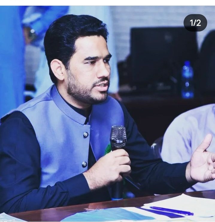kashafzara8's tweet photo. میرے ملک میں سچ بولنا جرم بن گیا ہے۔۔۔ 
#ReleaseImranRiazKhan 
#ReleaseRaziTahir https://t.co/oxGAhKbseC