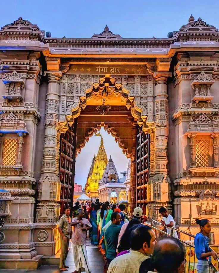 chitra_singh1's tweet photo. सानंदमानंदवने वसंतमानंदकंद हतपापवृंदम्। वाराणसीनाथमनाथनाथम्, श्री विश्वनाथं शरणं प्रपद्ये।।🙏🏼♥️ https://t.co/ZgnoRO9fYk