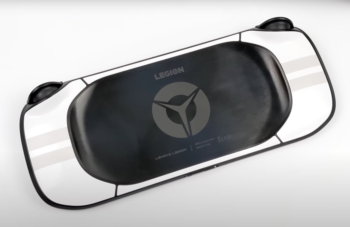 TamilTechOffici's tweet photo. Sources say that Lenovo is working on a handheld gaming console, dubbed as Legion Go and could be a direct competitor to Steam Deck and Asus’s ROG Ally.

It is rumored to be powered by AMD’s new Phoenix APUs and will run on Windows 11.

#Lenovo #TamilTech #MiniBytes #TTFamily https://t.co/TCF2jnaTL4