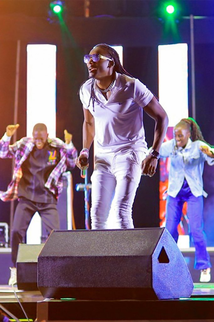 LyricoMycal's tweet photo. What Jesus was saying in Mark 9:23 was that βIf there are no βifsβ among believers β¦ then anything can happen.
Happy new month children of God. Go for Gold
#LyricoMycal #GiveThanks9 #LMLion π¦ https://t.co/EK1RPZrdqv
