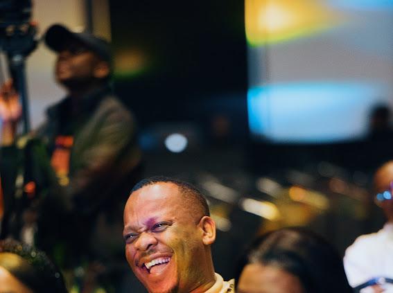 sixft7latina's tweet image. #ASenseOfHumor