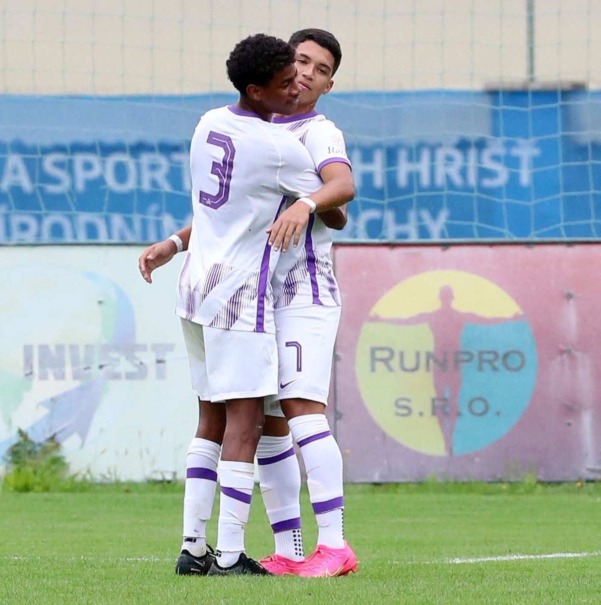 Adiele missed the penalty for <a href="/WestHam/">West Ham United</a>: <a href="/alainfcae/">نادي العين</a> won the 5th place match!

#CEECup #WHUAlAin #WestHamAlAin #AlAinClub #WestHam #WHU