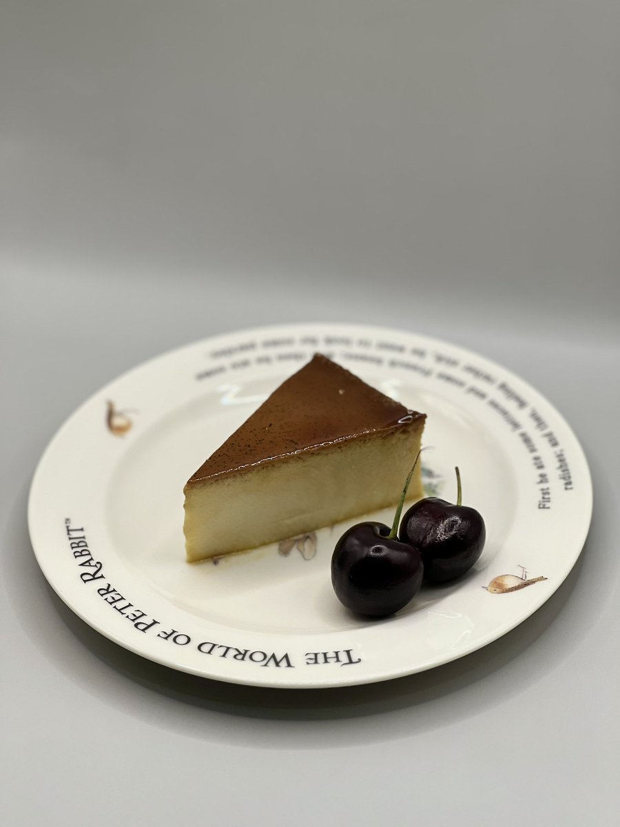 zai9966's tweet photo. Homemade pudding 

田村浩二 主廚配方 😍 https://t.co/avutlB4Fy0