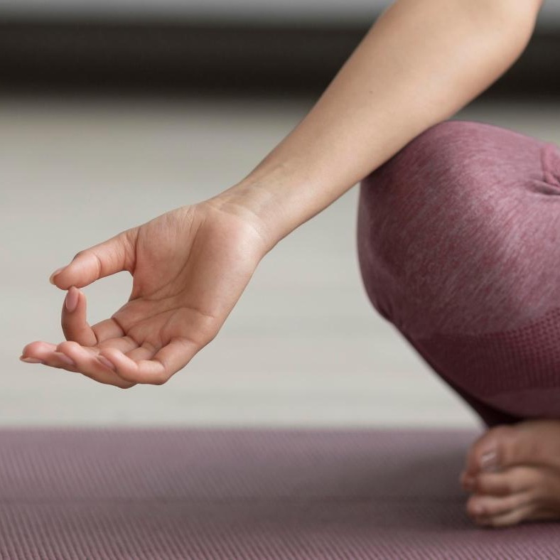 VisitNavarra's tweet photo. Disfruta en el Embalse de Alloz de uno de los deportes más relajantes: ¡el yoga! 🧘 

Un deporte que te gusta, con el que relajarte y en un entorno privilegiado que te enamorará por completo 🤩

https://t.co/xxJkjwuGsx

#TurismoNavarra #Yoga #EmbalseDeAlloz https://t.co/qnkWRbeVxD