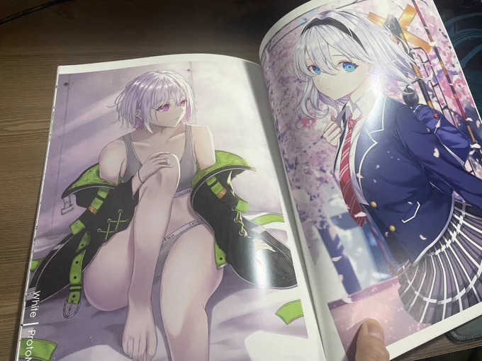 【夏コミ情報②】 ～新刊情報～ 新刊はA4 フルカラー32pのイラスト本です! A4サイズで大迫力の仕上がりとなってますので是非お手に取ってください!