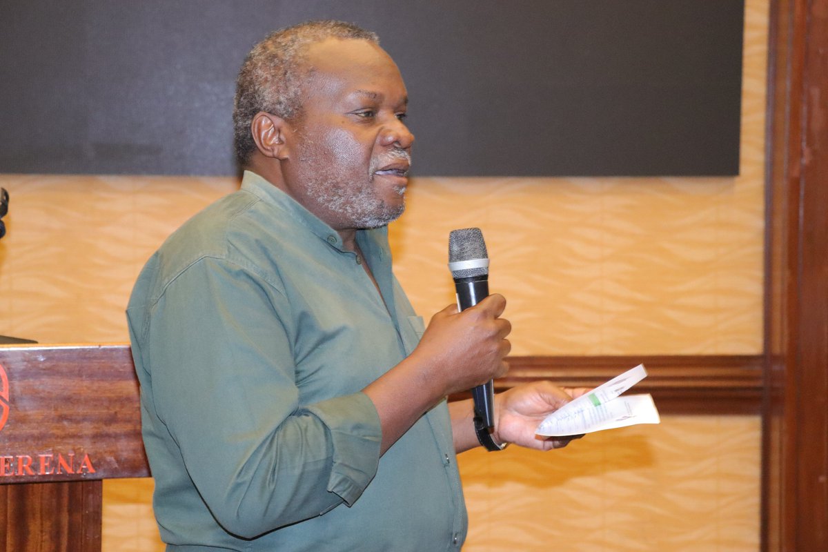KenyaEditors's tweet photo. The problem with scientist is that they do not know how to communicate. They are too technical. Before you accuse the media of misinformation be sure you are  able to give information that is simple and easy to understand ~Macharia Gaitho
#BiotechreportingKe https://t.co/IXTATQ24fj