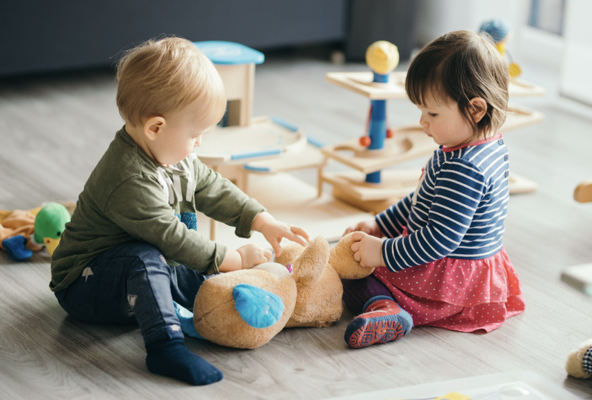 stanmonnaie's tweet photo. 😲 Il manque 1 million de places en crèches en France.

En effet seulement 56 % des 2,4 millions d’enfants de -3ans disposent d’une place (crèche, assistante maternelle, etc.).

C'est donc une énorme opportunité de contribuer au bien être social et de s'enrichir. ⬇️

Les crèches constituent aujourd'hui mon second pilier d'enrichissement après l'immobilier.

Un projet nécessite 40k€ d'investissement initial, puis doit rapporter 40k€ par an.

🎁 Pour les investisseurs curieux, voici gratuitement un business plan détaillé sous Excel que vous pouvez utiliser pour imaginer votre projet.

❤️ Like + RT et je t'envoie le lien vers le document !

Bonne journée à tous ☀️