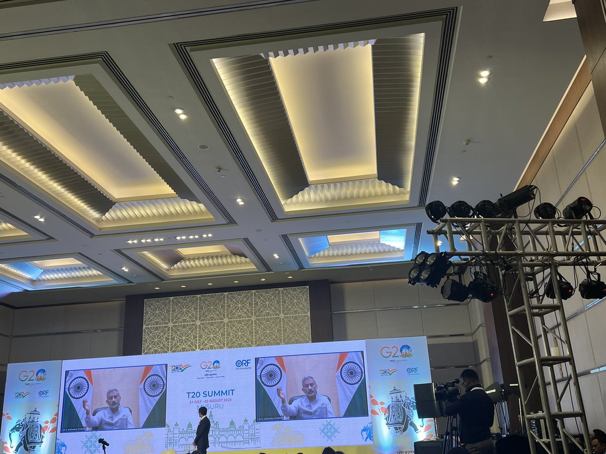 Africa should have a bigger voice in G20, says @DrSJaishankar at @T20org summit @anil_sooklal @Siderop @SujanChinoy @MukteshPardeshi @samirsaran @Sachin_Chat @RIS_NewDelhi @amitabhk87 @PMOIndia @AmbGurjitSingh @bhatia_rk @SanushaNaidu @BansuriSwaraj @HarshShringla @svane_freddy