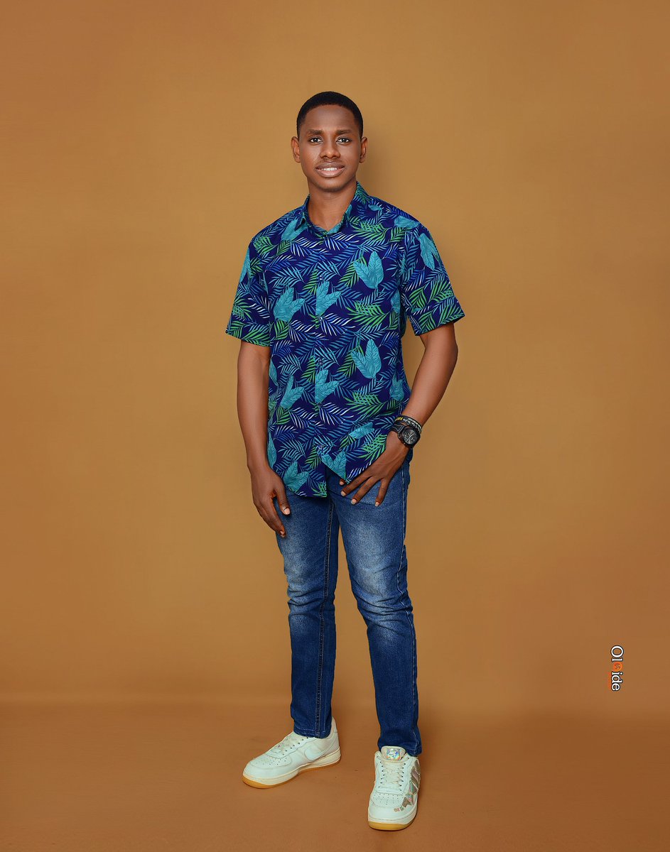 Phala006's tweet photo. I'm grateful to God for another year.

To everyone who has in one way or the other be a blessing to me in the previous year, I am grateful, God bless you all.

I'm plus one today,  remember to say a word of prayer for me.

Thank you 😊 https://t.co/UBXcWZz8NE