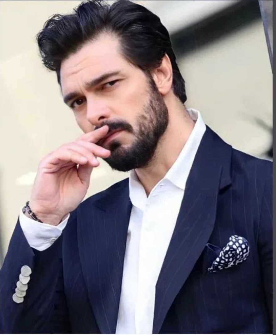KellyCh32011588's tweet photo. Beleza turca muito bem representada, lindos demais.♥️💫
#SılaTürkoğlu 
#HalilİbrahimCeyhan 
#TheMostBeautiful
#TheMostHandsome https://t.co/YpzR6hwhOm