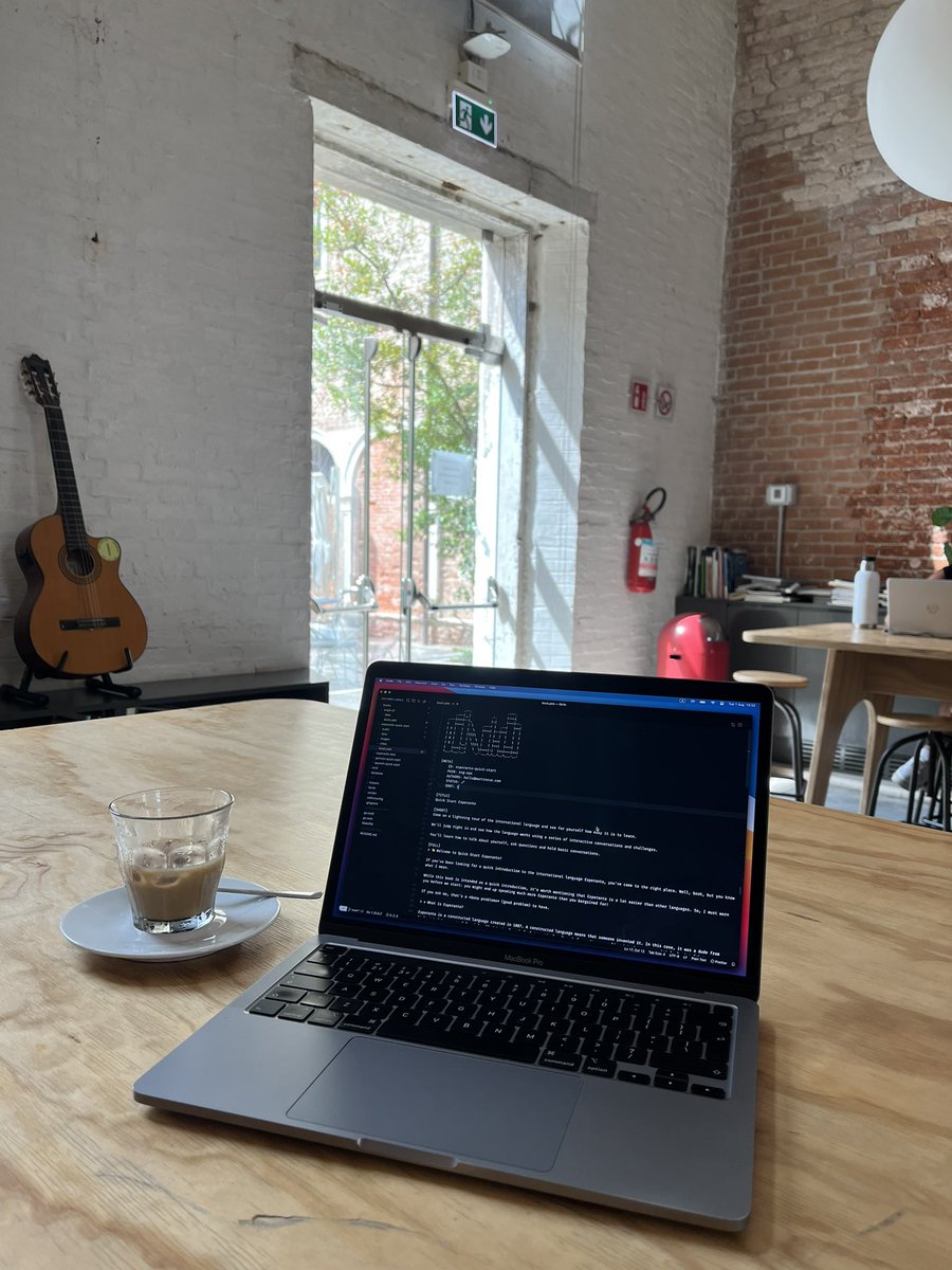 martinrue's tweet photo. My plan B in life should really just be travelling around the world finding the best work spots. Turns out there’s a cool remote worker vibe in Venice once you find the right spots. https://t.co/DmNY8oVwDo