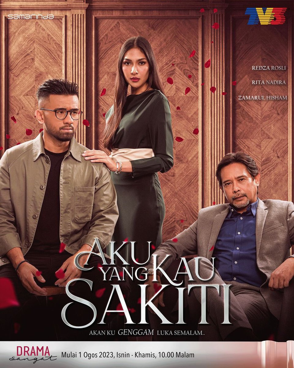 Norrabiatul96's tweet photo. #AkuYangKauSakiti #RedzaRosli @iamredzarosli jom guys standby depan tv skrang lagi 10minit saja lagi😍😍🥰🥰 https://t.co/mcBysVE0os
