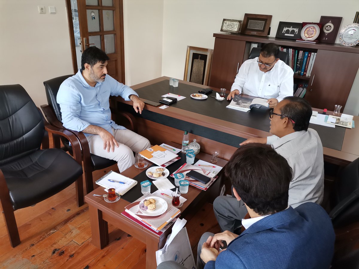 idsborg's tweet photo. International Institute of Islamic Thought (IIIT) Malezya direktörü Prof. Dr. Mohamad Fauzan Noordin ve beraberindeki heyet @IDSB_Birlik'i ziyaret ederek Genel Sekreterimiz @Eyupakbal1966 ve Genel Sekreter Yardımcımız Ahmet Buğa ile görüştüler. https://t.co/9qvTNPyekD