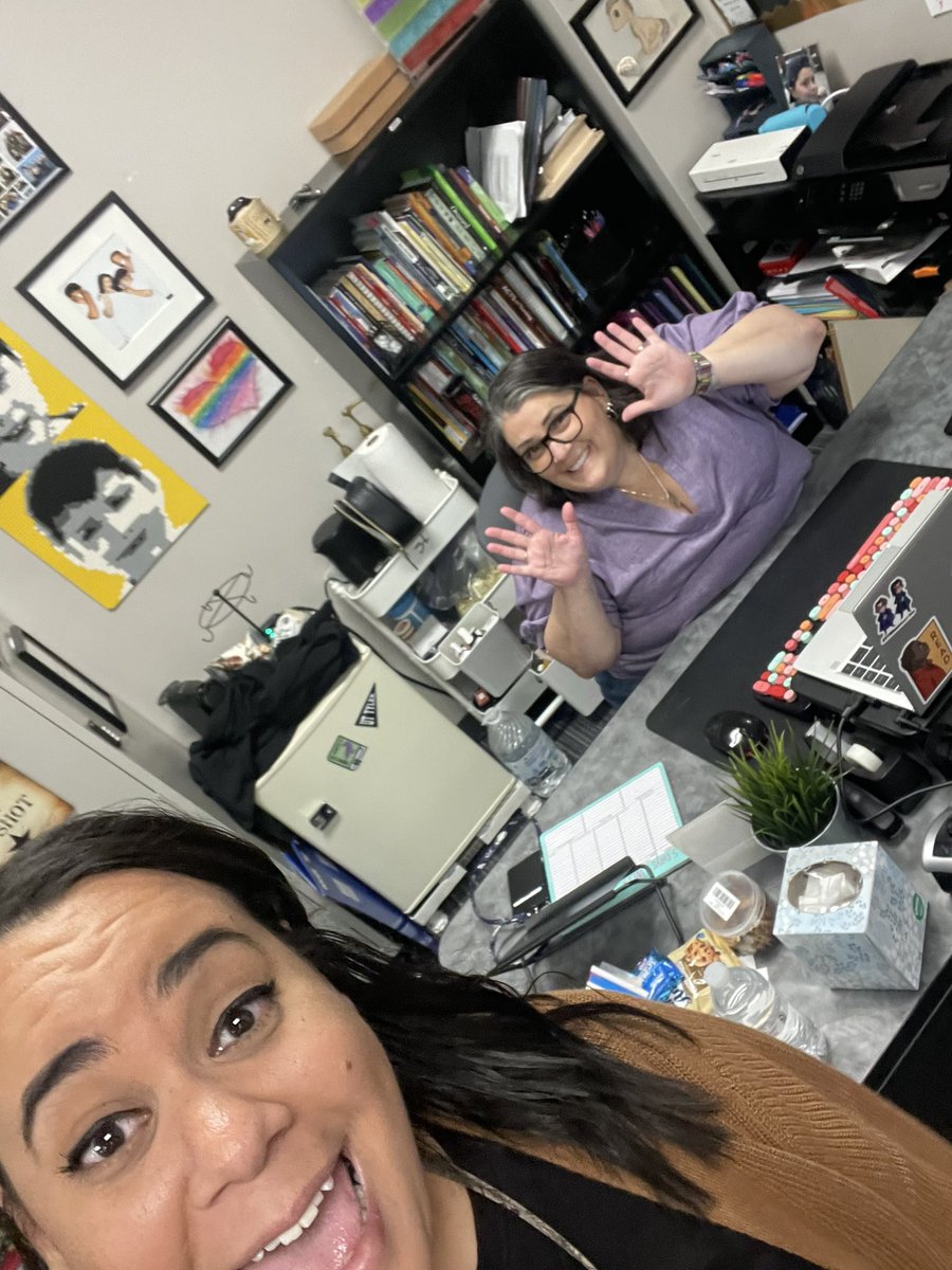 Happy first day back! Peep the goodie bag from our amazing AP, Ms. Willis! 🍎📚👩🏽‍🏫 #elateacher #firstdayback #amazingap