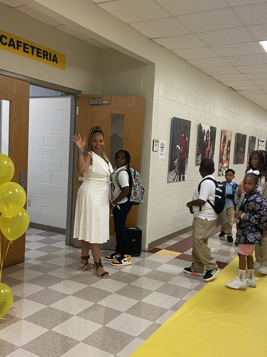 MilesTigersAPS's tweet photo. @MilesTigersAPS @apsupdate @APSMediaServ Miles Tigers are back for an amazing school year! “We Inspire, We Motivate, We Care, We Teach!” @DarnishaJohns19 @KMilesAPS @perrythalise https://t.co/UnU9pNw9cS