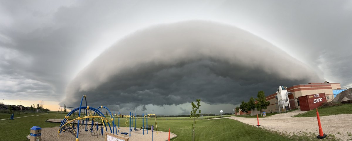 deadasmatt's tweet photo. @scottdkehler @weathernetwork Mitchell, Manitoba https://t.co/qpaounEms0