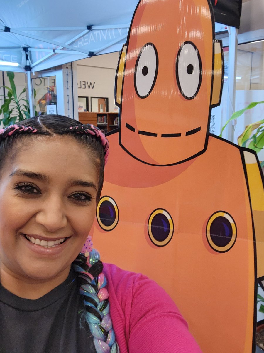 MrsTGonzalez's tweet photo. Thank You @brainpop 🧡 for my Certificate of Attendance at #BrainPOPConnect !! #Learning
📸: Moby & Tania at #TCCA https://t.co/159WEHxA4m