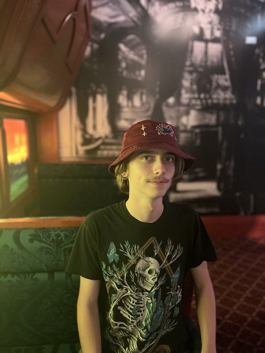 CarmenBadass's tweet photo. Today is my son's Senior Orientation at Douglas Anderson. It is a big day not just for him but for me as I'm nowhere near ready to let him go. He's always been an old soul, mature beyond his years. I am going to enjoy every moment of this last year with you! https://t.co/RmCDsBlBZe