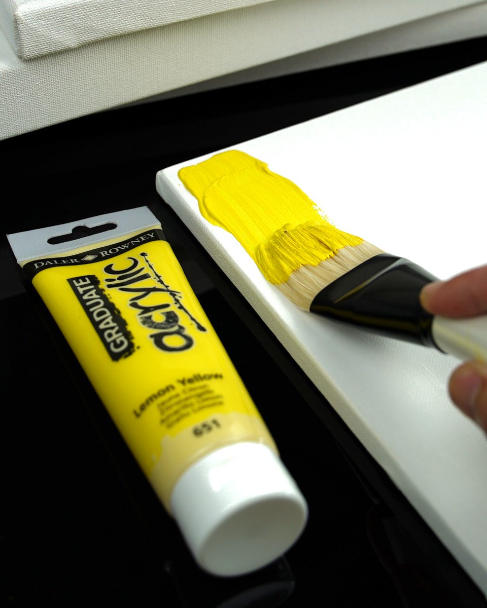 DalerRowney's tweet photo. The ideal high-quality paint for students on a tight budget, our Graduate Acrylics have a medium body & are fast drying - ideal for creating artwork in classes
https://t.co/e8L2Ev69Xm
#DalerRowney #InspiringCreativity #ArtSupplies #GraduateAcrylic #StudentPaint #ArtCourse https://t.co/xfYiJruUhG