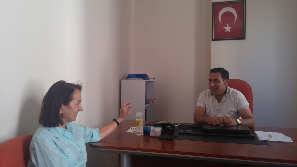 Vatan Partisi Van İl Başkanı Akile Çevik, Şube Başkanımız <a href="/erhanugurluu/">Erhan Uğurlu</a> 'yu ziyaret ederek tüketici hakları ve Fahiş fiyatlar  konusunda istişarelerde bulundular .Nazik ziyaretleri için sayın başkan ve yönetim kurulu üyelerine teşekkür ediyoruz.
<a href="/erhanugurluu/">Erhan Uğurlu</a> @tumisgenelbask