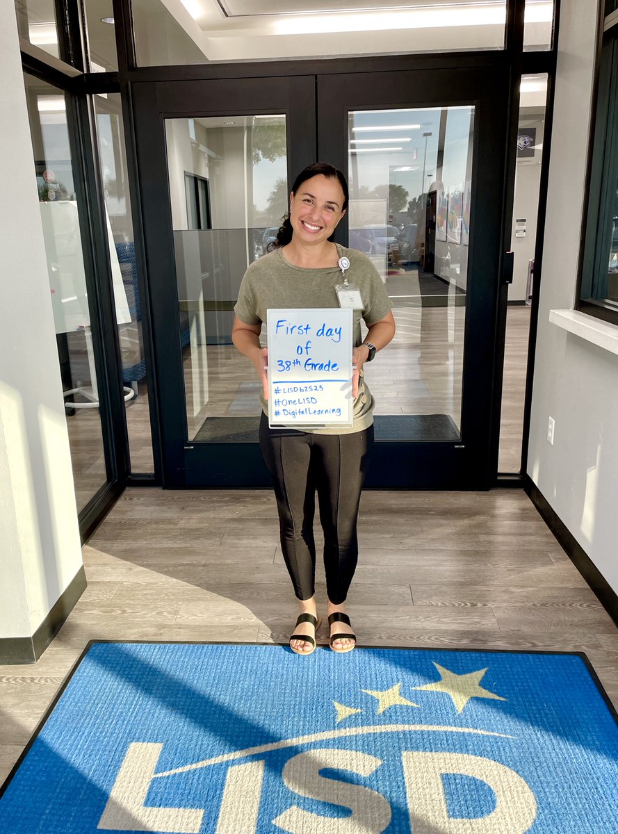 alvarezltech's tweet image. Here we go #OneLISD! #digitalLISD #LISDb2s23