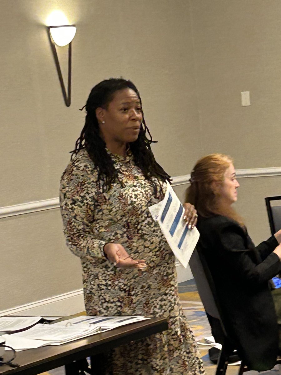 marcie_thoma's tweet photo. Civics Empowers All Students (CEAS) Institute inspires elementary and middle school teaches with knowledge and skills ⁦@CivicEducation⁩! https://t.co/cQTeLem7JK