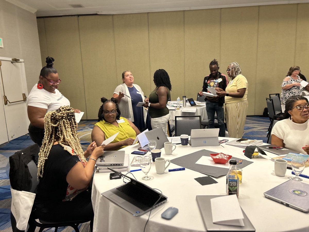 marcie_thoma's tweet photo. Civics Empowers All Students (CEAS) Institute inspires elementary and middle school teaches with knowledge and skills ⁦@CivicEducation⁩! https://t.co/cQTeLem7JK