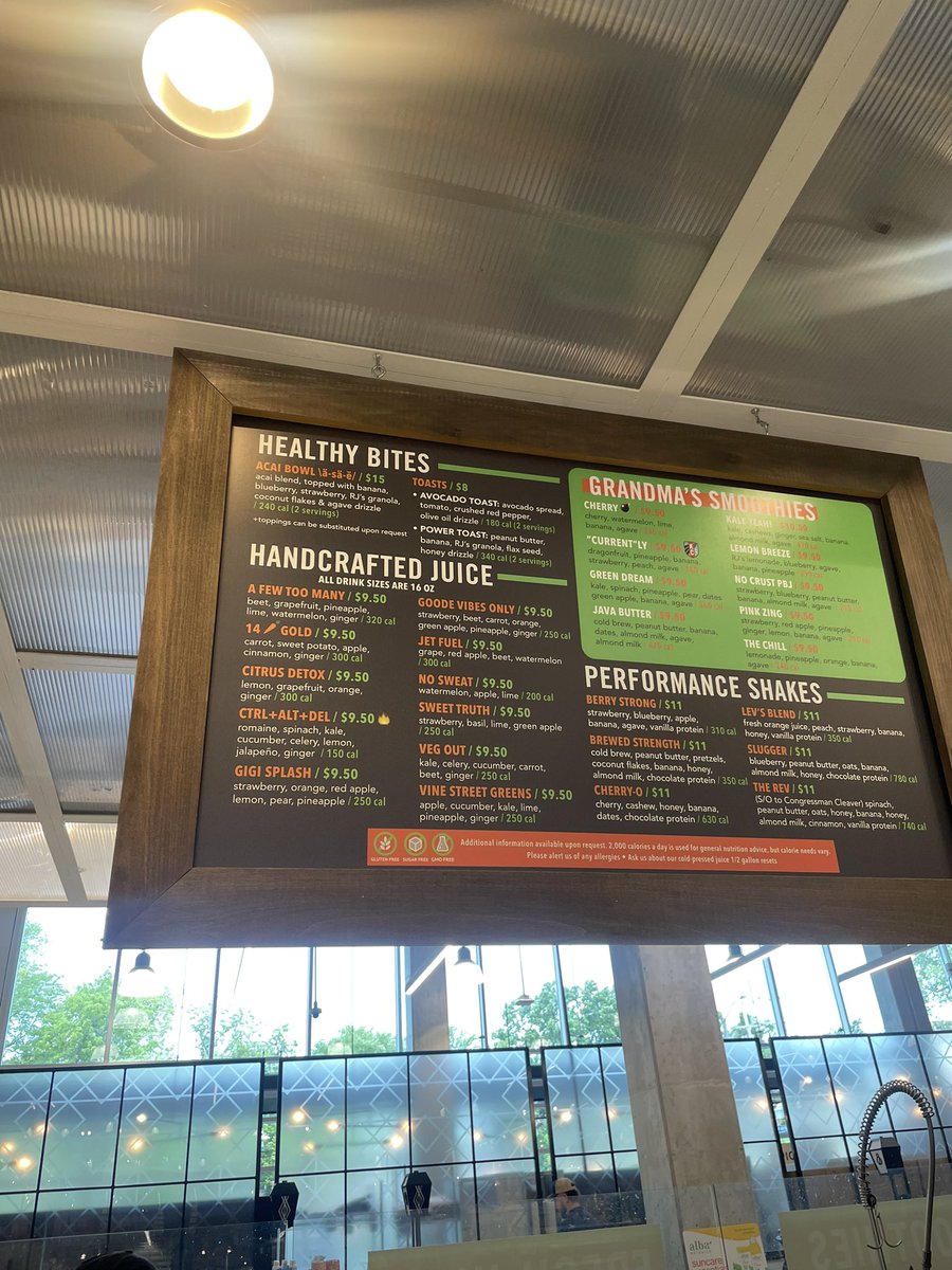 jassrcouch's tweet image. @RubyJeansJuice @ Whole Foods

🍎🍋🍍🍏🥝🥭🫐🥕