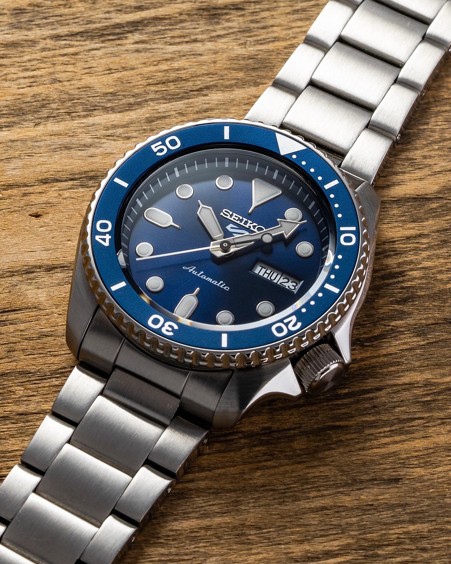 Orient kamasu vs seiko 5 new arrivals