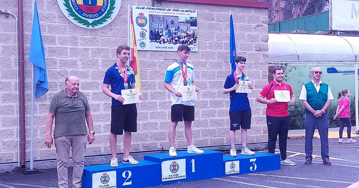 COPA S.A.R. PRINCESA DE ASTURIAS23 (Armas Neumáticas JJPP)
Yeray Penedo González una vez más se ha superado!!! Alzándose con el 🥇 en la categoría Sub23 de pistola de aire comprimido! Enhorabuena campeón!!!!👏💪 
#deportistaseiroas #deportegalego #airecomprimido #ourensecalidade