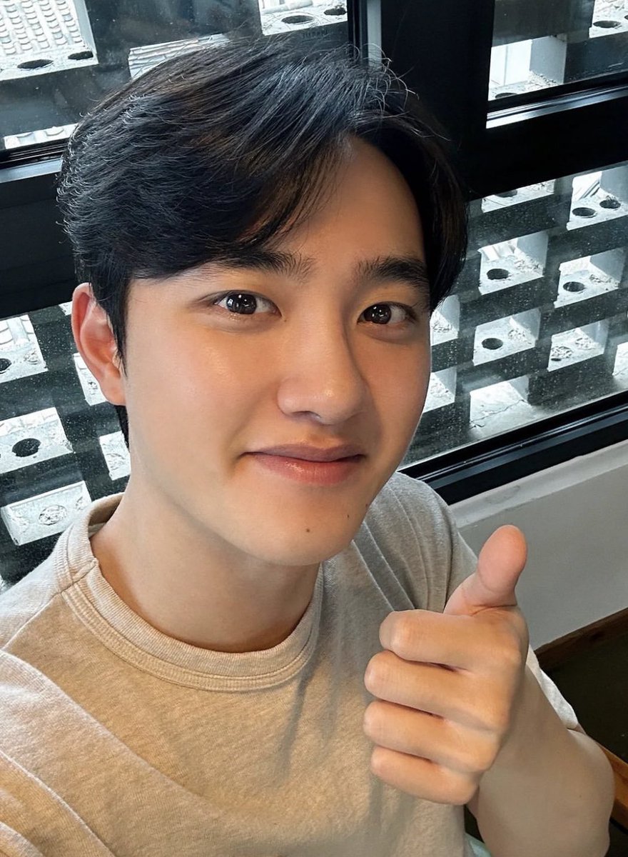 my_D12's tweet photo. 포토카드로 뽑아서 소장하고 싶은 도경수 최근 셀카 탑 쓰리 https://t.co/KRtKwvtIMo