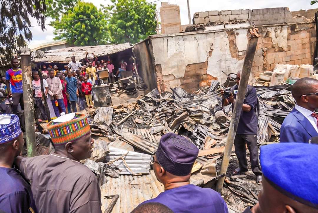 GovernorAUF's tweet photo. Today, I visited Yola market to commiserate with the market community over the incident that razed down 10 shops. I assured them of the government's support and donated the sum of N5,000,000 to aid in their recovery and rebuilding efforts. It was heartwarming to witness the resilience and unity of the market community during these challenging times, and I pledged to work closely with local authorities to provide further assistance and implement measures to prevent such incidents in the future. Additionally, I promised to collaborate in rebuilding a modern facility for the traders, ensuring a safer and more prosperous environment for everyone