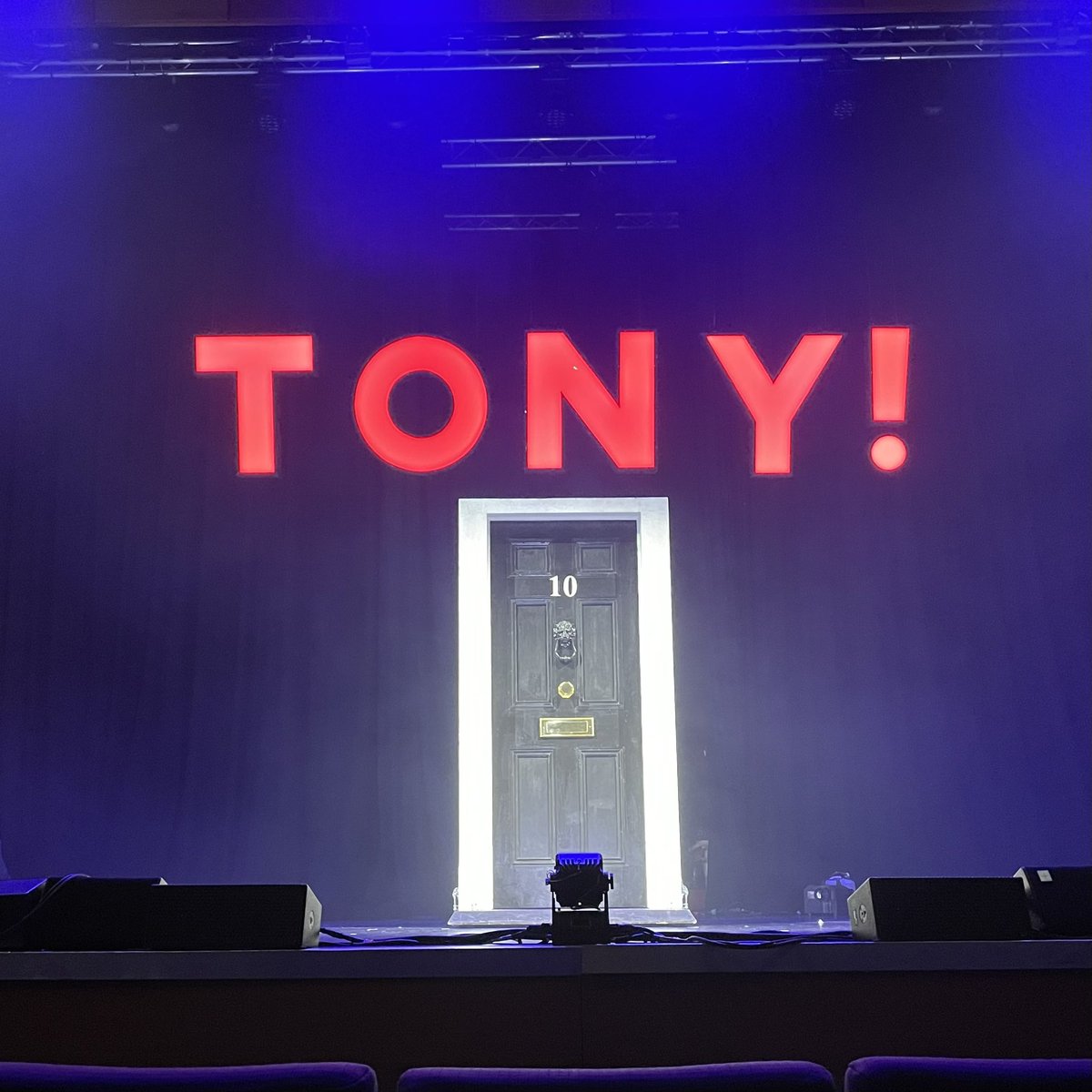 TonyRockOpera's tweet photo. ONE. MORE. DAY. 🎉🤩🎸

See Harry Hill &amp; Steve Brown's colossally tasteless new musical about Tony Blair at the @edfringe with @ThePleasance this August…

🗓️ 2 - 27 Aug
🎭 @eicc with @ThePleasance 
🎟️  https://t.co/swh2beHpB0

#TonyBlairRockOpera #edfringe #fillyerboots https://t.co/VNwCETX2oa